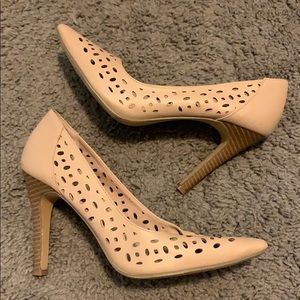 Tan & Brown Cut Out Pointed Toe Pumps